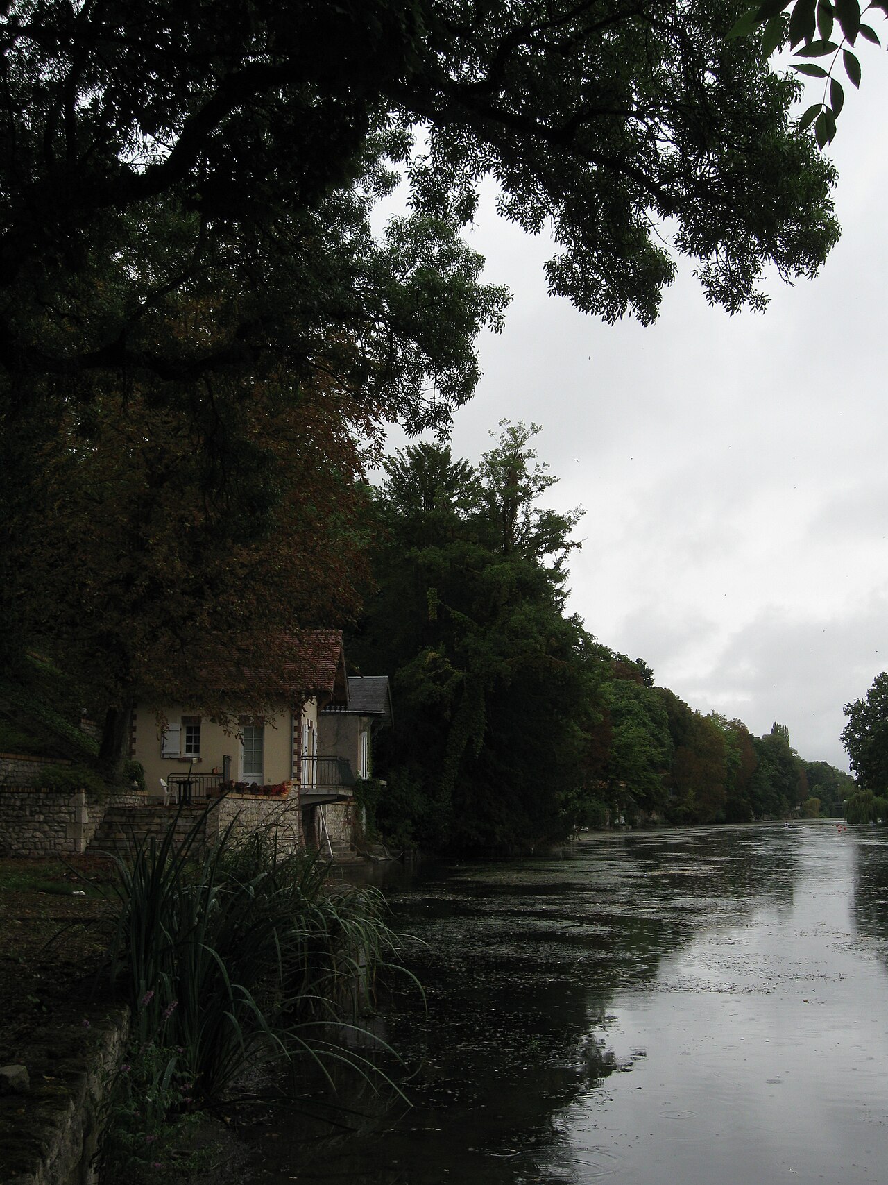 Olivet (45160), Loiret — la boucherie Le Bœuf Tricolore d'Olivet